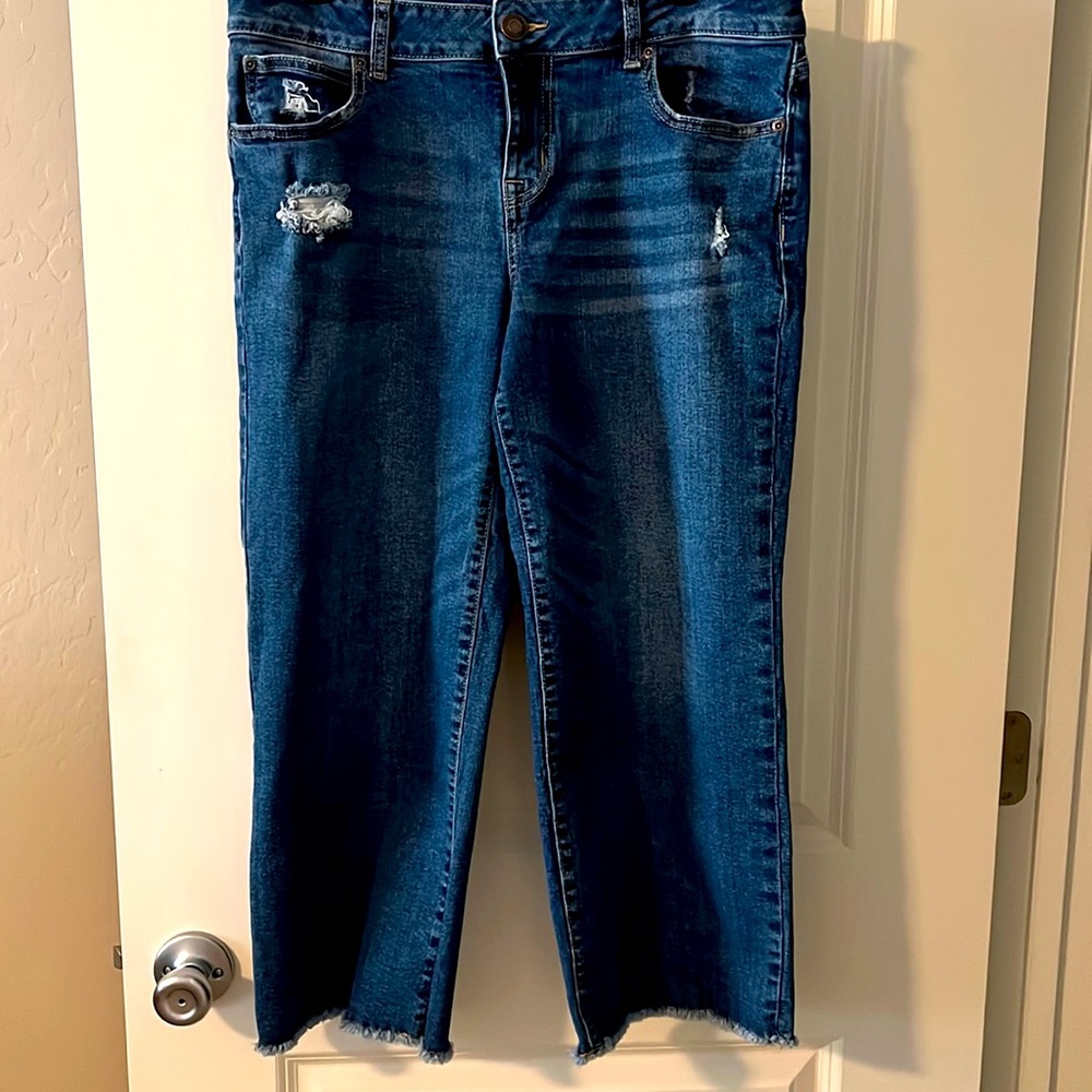 Denim trendy wide leg capri jean